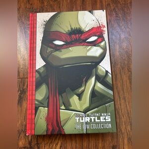 Teenage Mutant Ninja Turtles IDW Collection Hardcover Deluxe Coffee Table Book